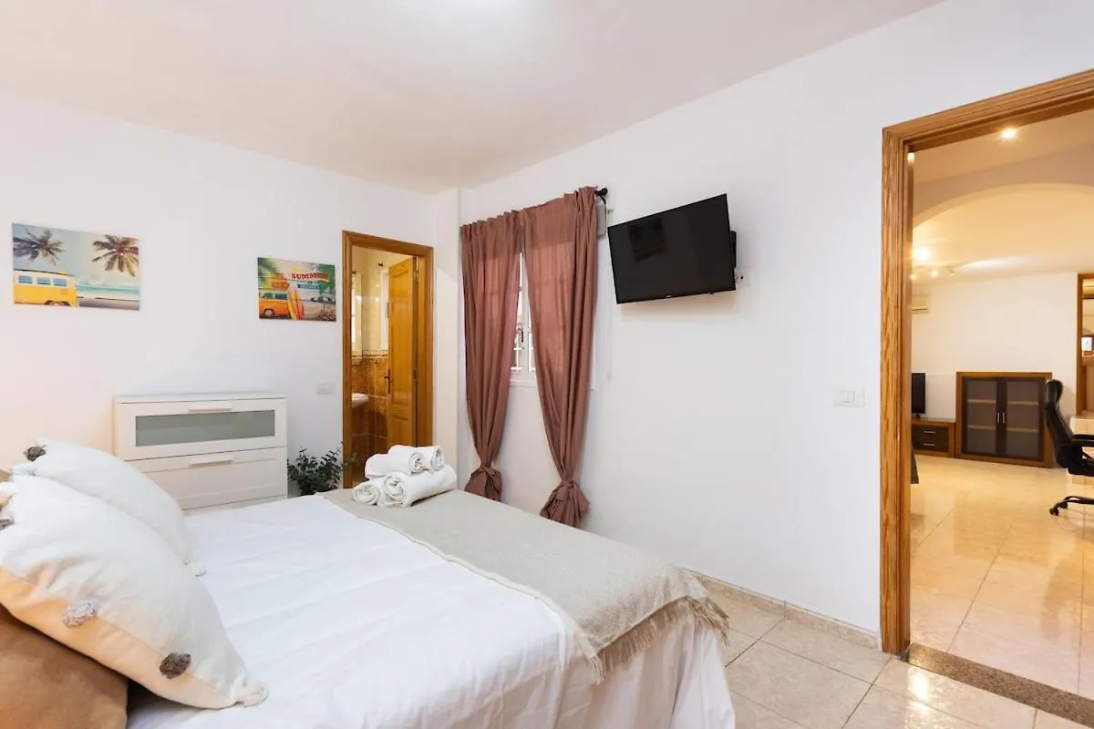 Eden Rentals Surfy Suites 圣伊西德罗 0*,